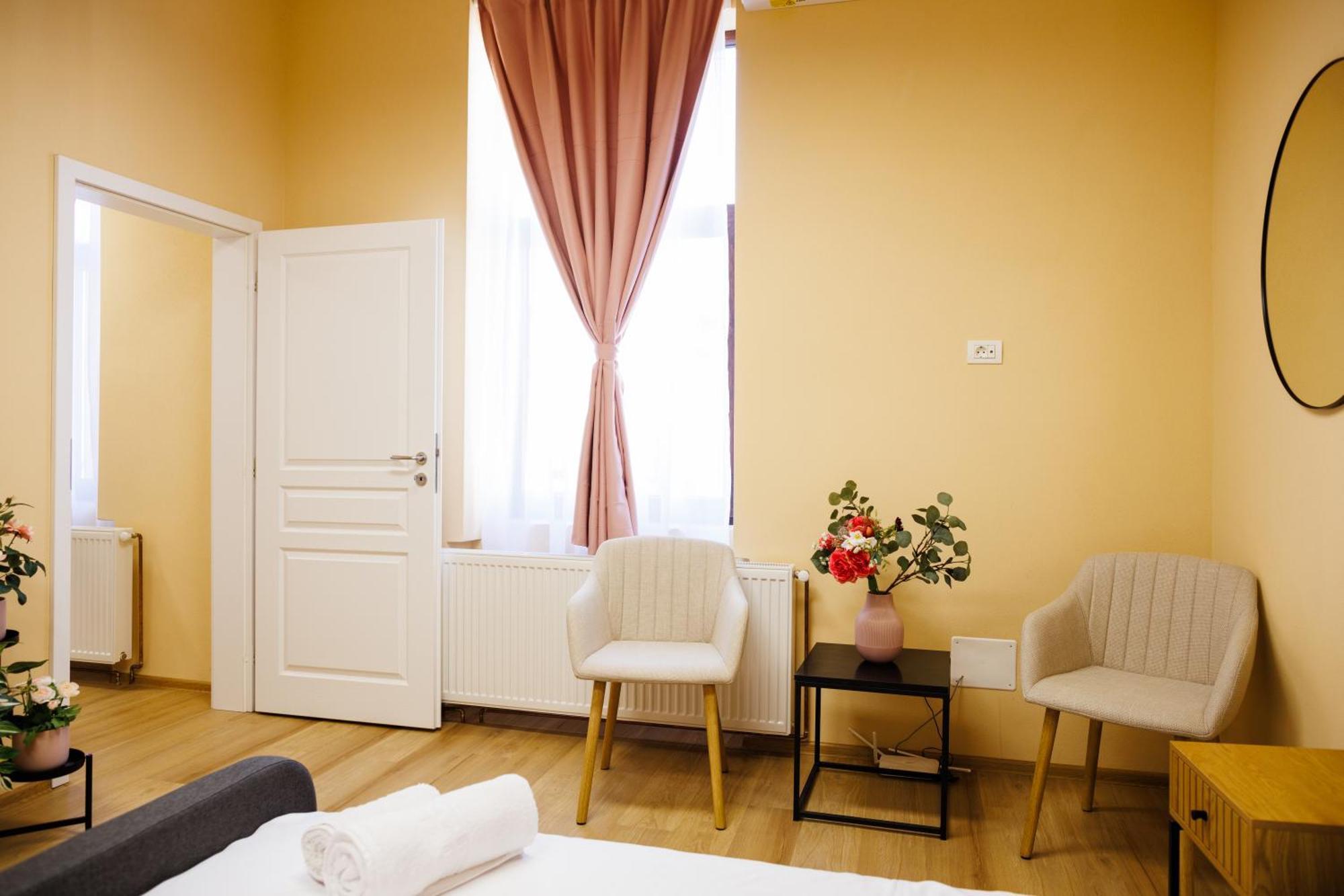 Studio In Old Town'S 1752 Hotel Timisoara Exterior foto